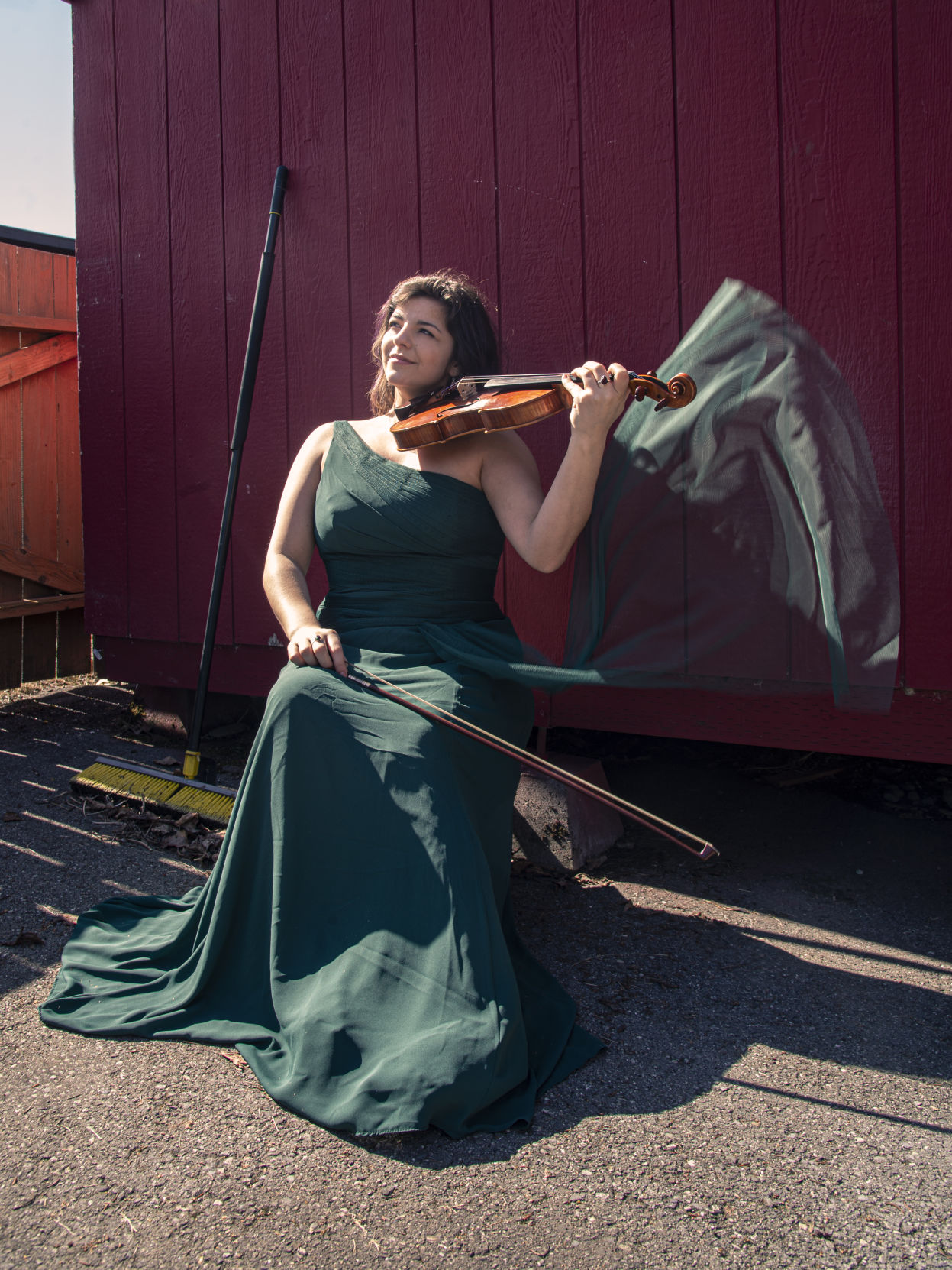 ASO violinist Marie Nielson